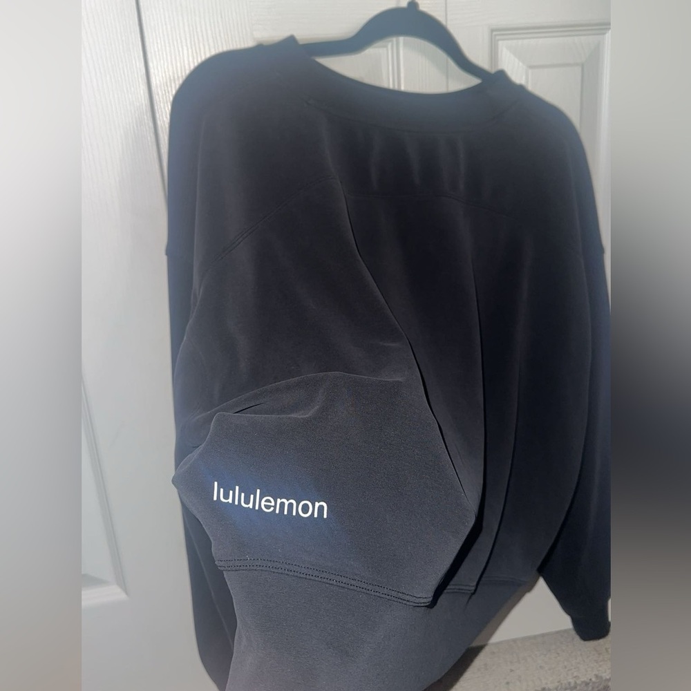 Lululemon crew neck